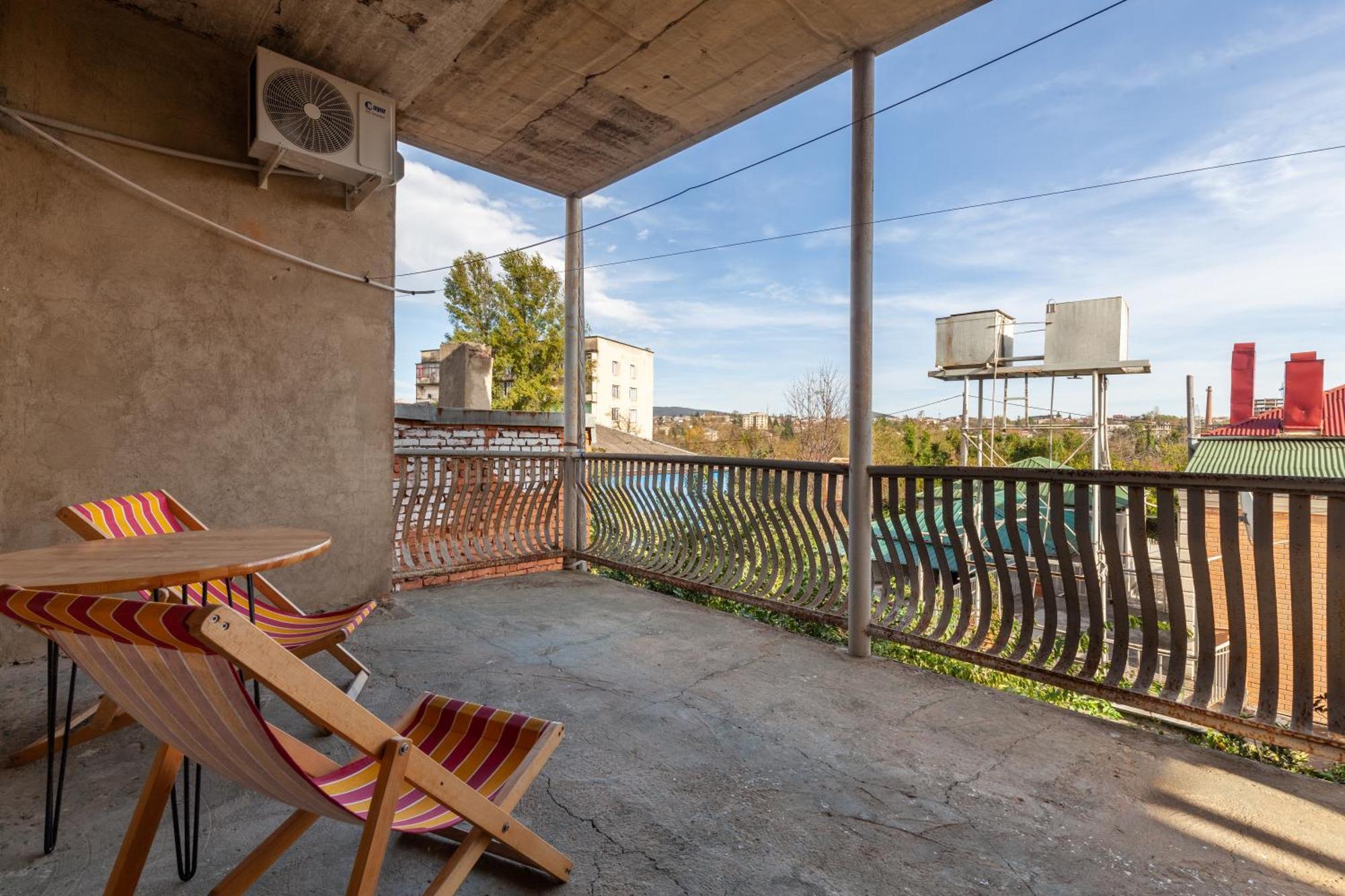 Appartement Stepin Garden à Koutaïssi Extérieur photo